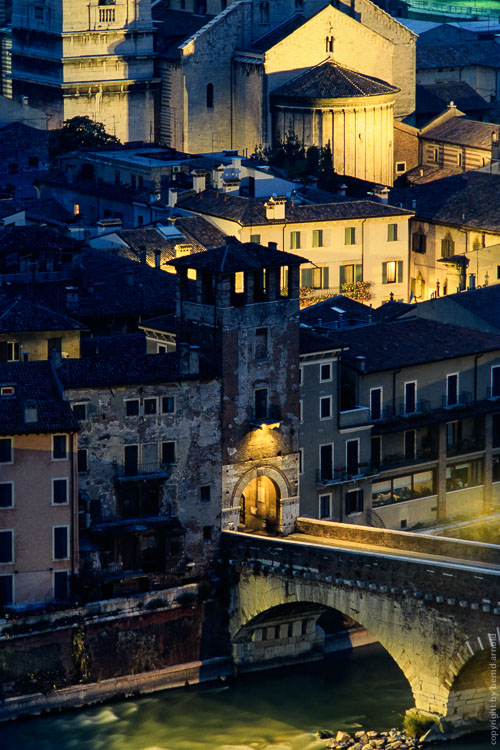 Stadtportrait Verona (Veneto, Italien) - Ponte Pietra