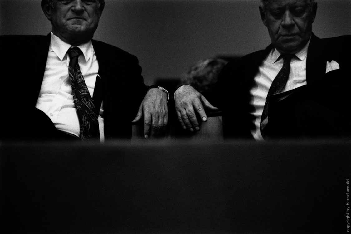 Dokumentarfotografie Wahlkampfrituale - Helmut Schmidt und Johannes Rau 1994 - Fotojournalismus