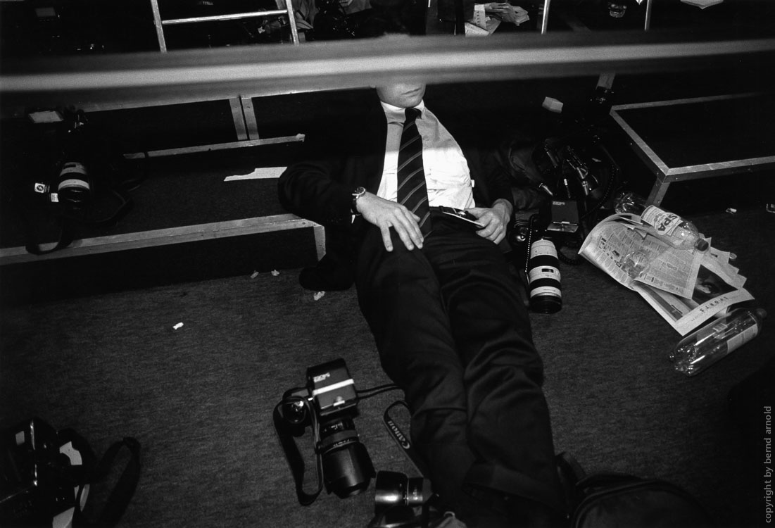Economic Summits in Brussel - Photographer and photojournalist rests