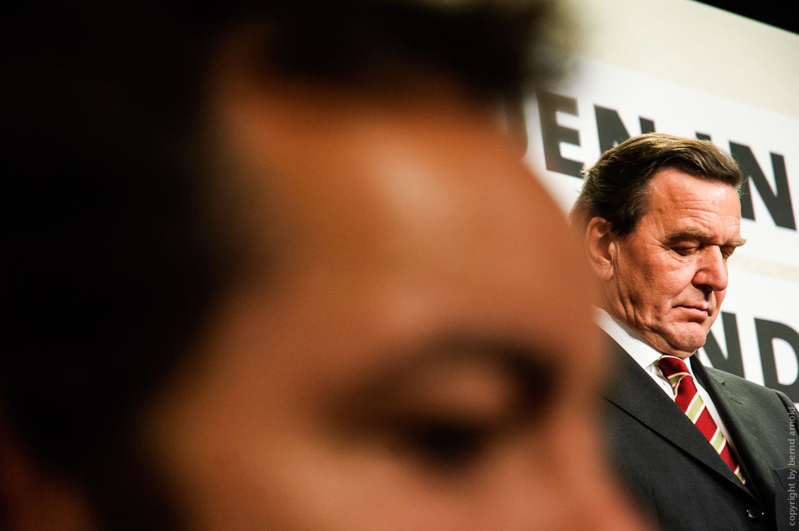 SPD Gerhard Schröder hat den Wahlkampf verloren - Fotografie und Fotojournalismus