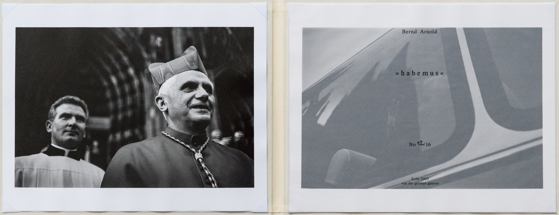 Edition habemus mit zwei Vintage Prints mit Papst Benedikt XVI. in Köln 1987
