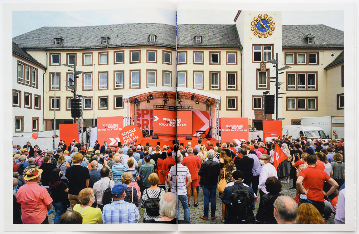 Dichografie Bühnenbild SPD – Zeitung – So habe ich es gesehen, 2022